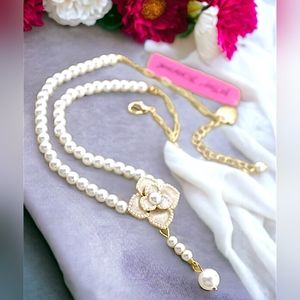 Gold-plated Pearl flower necklace BOGO